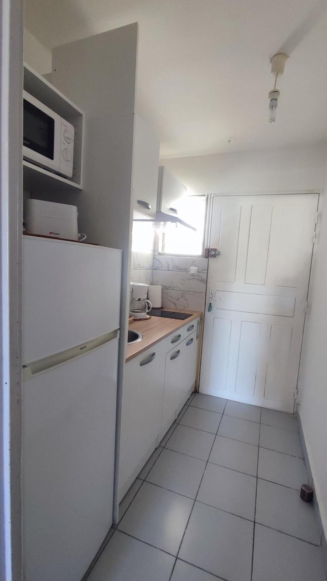 Les Franciseas Apartment Сен Жилс ле Бен Екстериор снимка