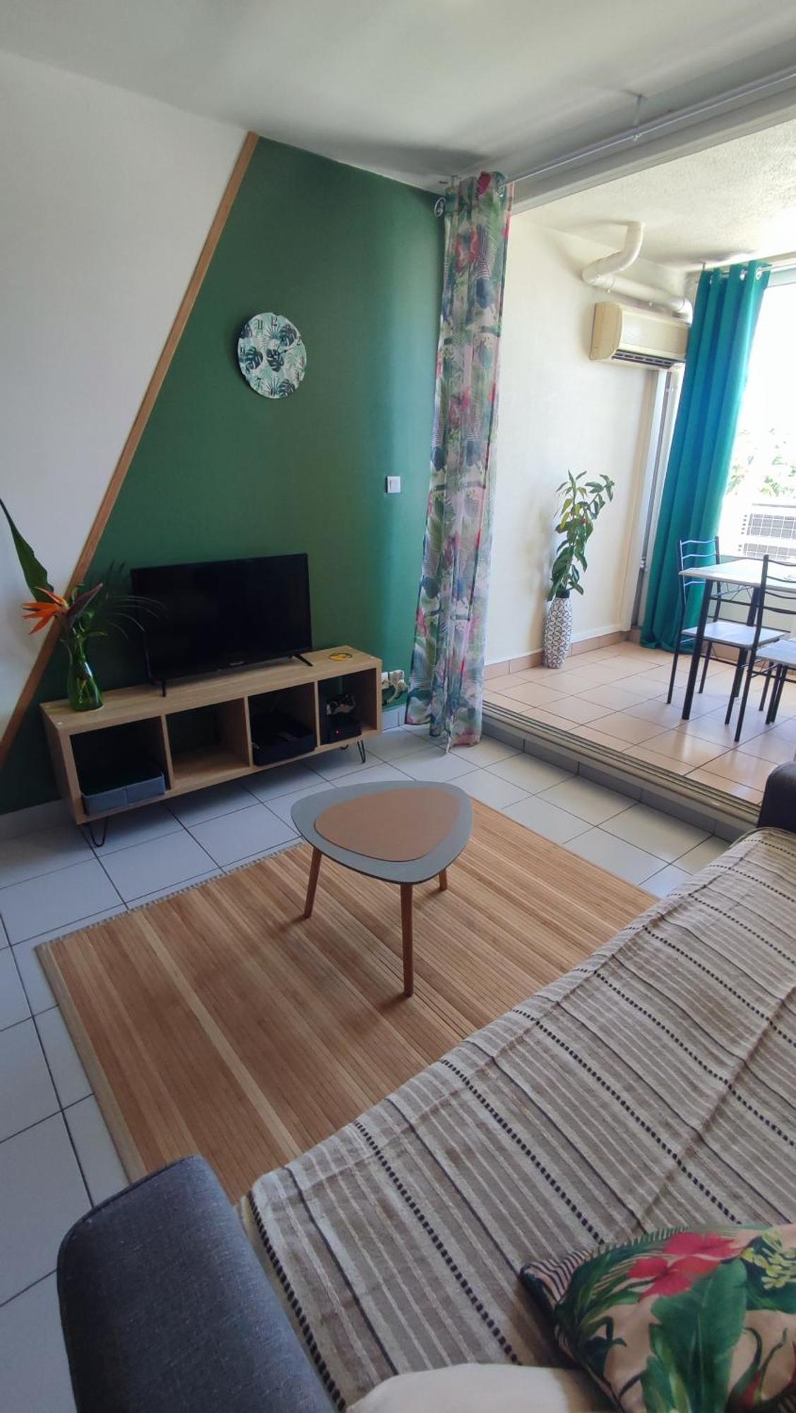 Les Franciseas Apartment Сен Жилс ле Бен Екстериор снимка