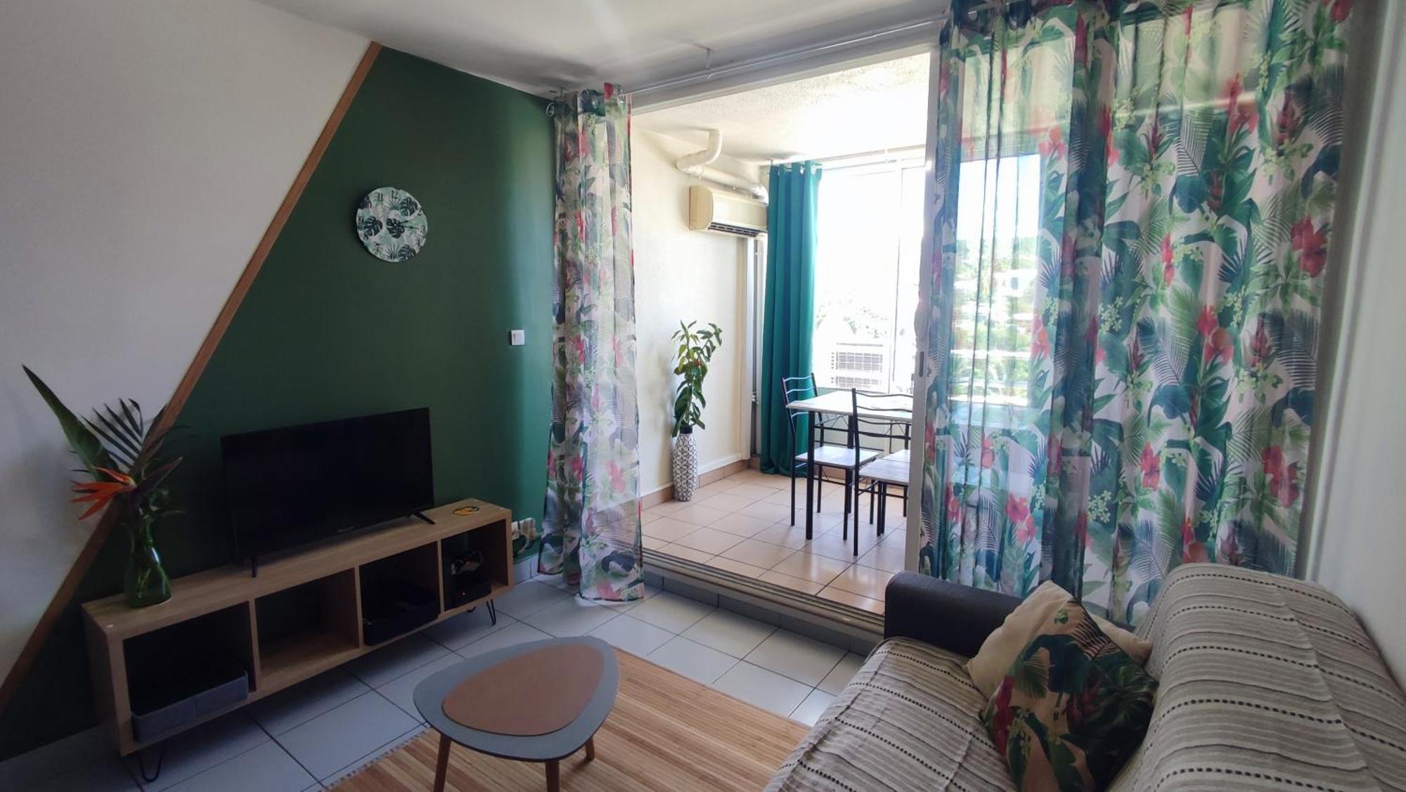 Les Franciseas Apartment Сен Жилс ле Бен Екстериор снимка